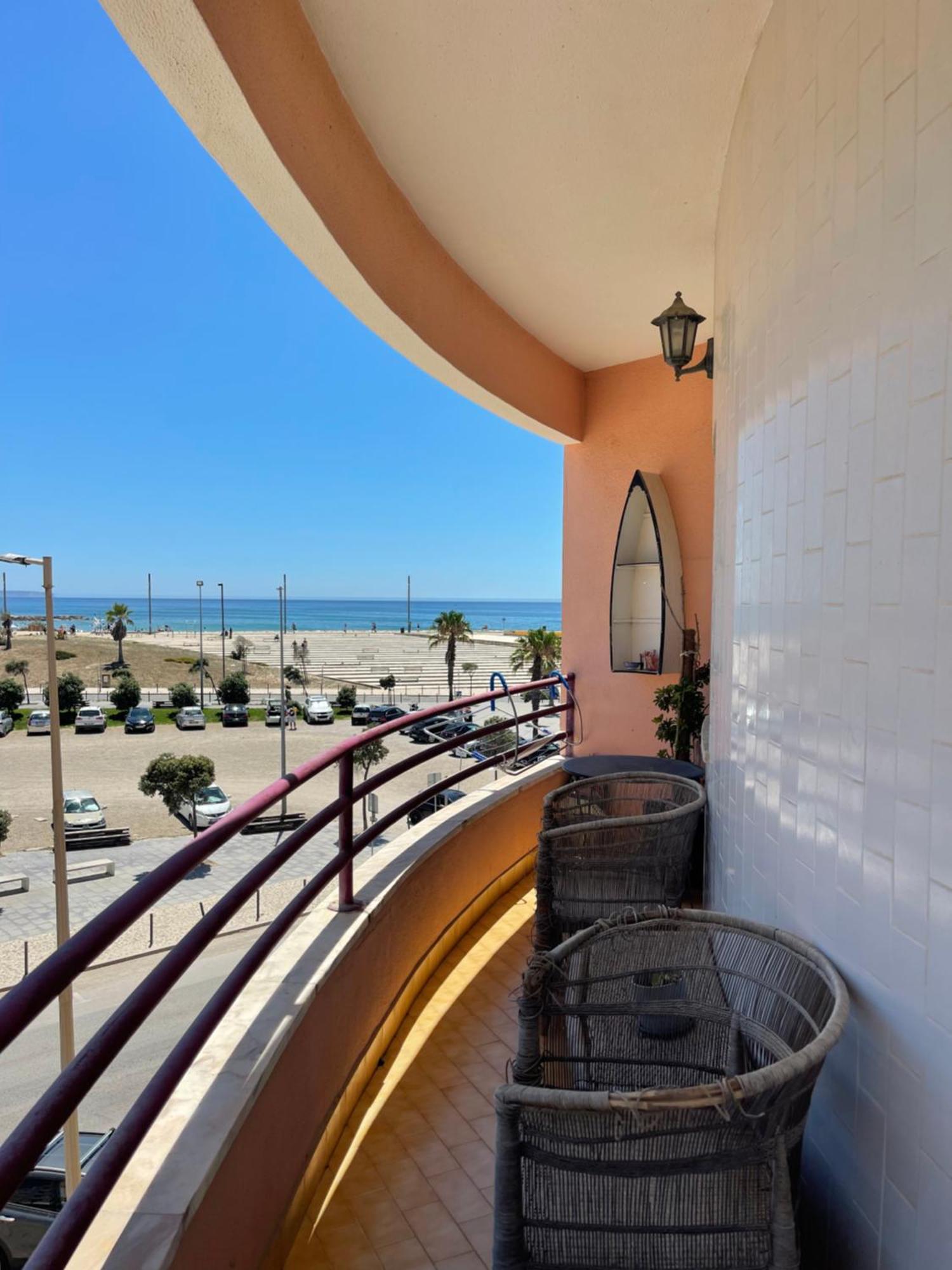 Apartamento Vista Praia E Mar- Costa Da Caparica 아파트 외부 사진